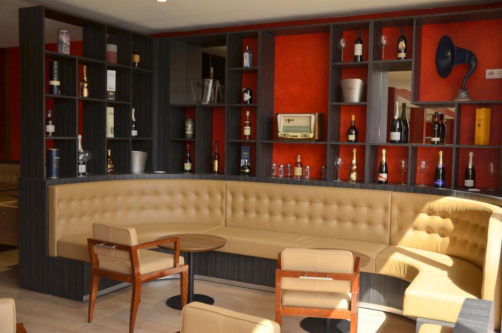 Le Grand Hotel Maubeuge Dış mekan fotoğraf